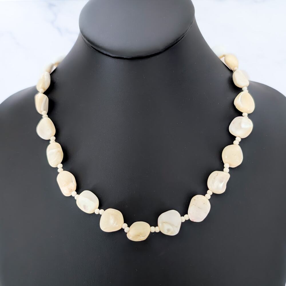 Vintage Necklace Mother of Pearl Nugget Cream Tone 19"